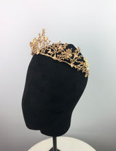 Gold branch crown